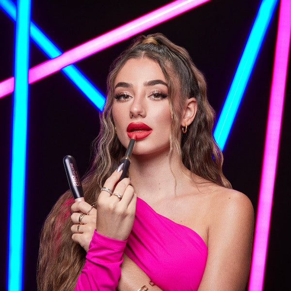 Lippenstift Color Riche Intense Volume Matte Special Edition Puro Power by Lola Lolita - L'oreal Paris : 346 Rouge Determin - 2