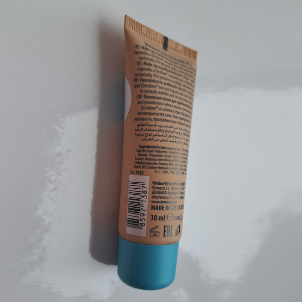 Acnecover-Stiftung - Dermacol : 2 - 3