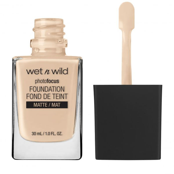 Base de Maquillaje Photo Focus - Goldenes Beige - Wet N Wild : E362C: Soft Ivory - 1